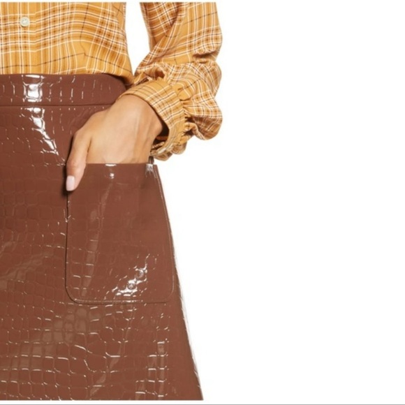 Halogen Atlantic-Pacific Croc Embossed Mini
Skirt - Size Small - Picture 7 of 10